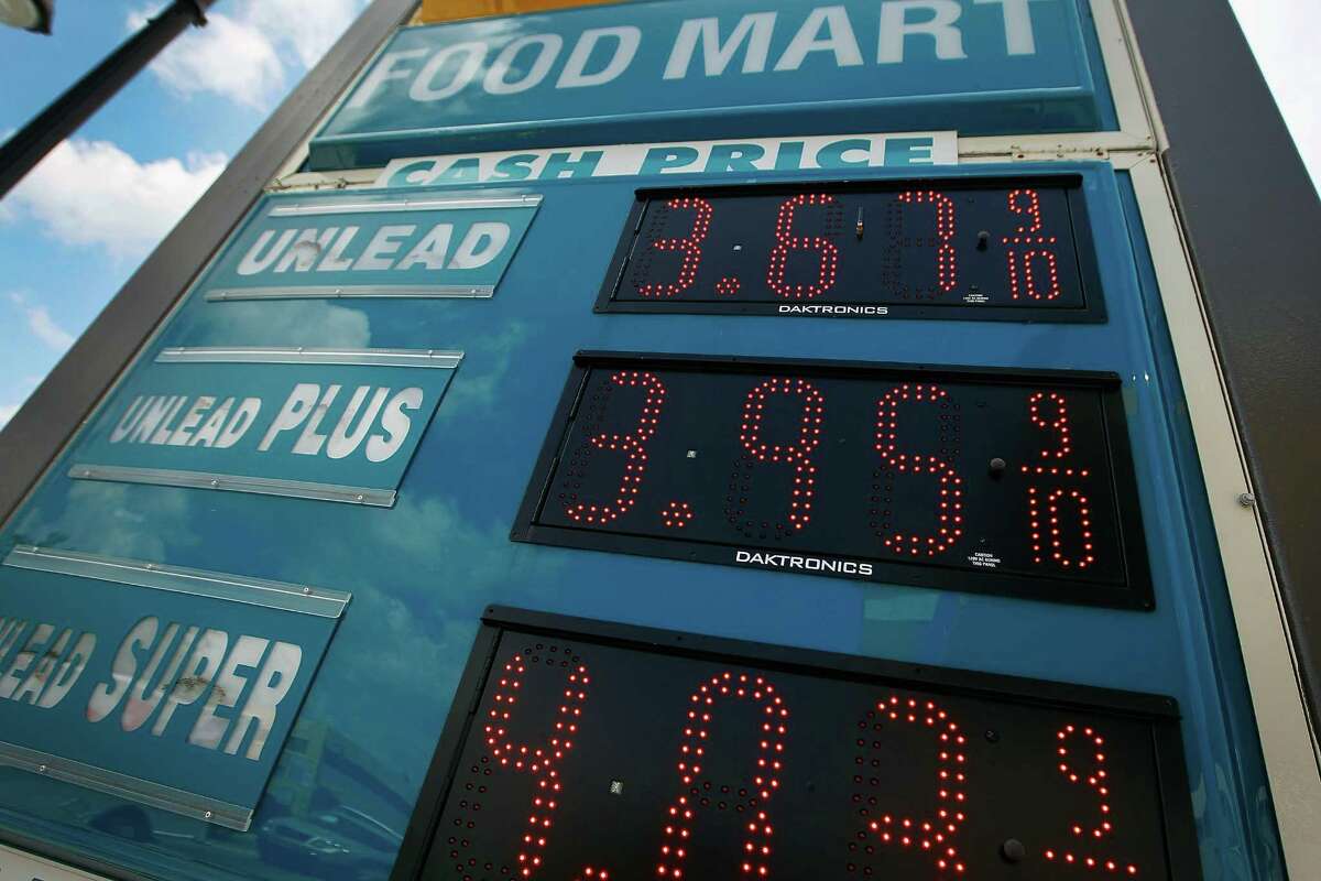 Retail gas prices down 4 cents across Texas