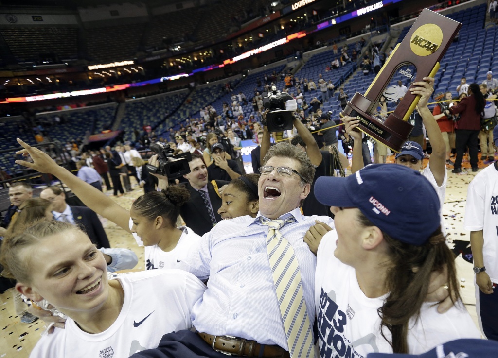 Elite 8 UConn wins recordtying national title