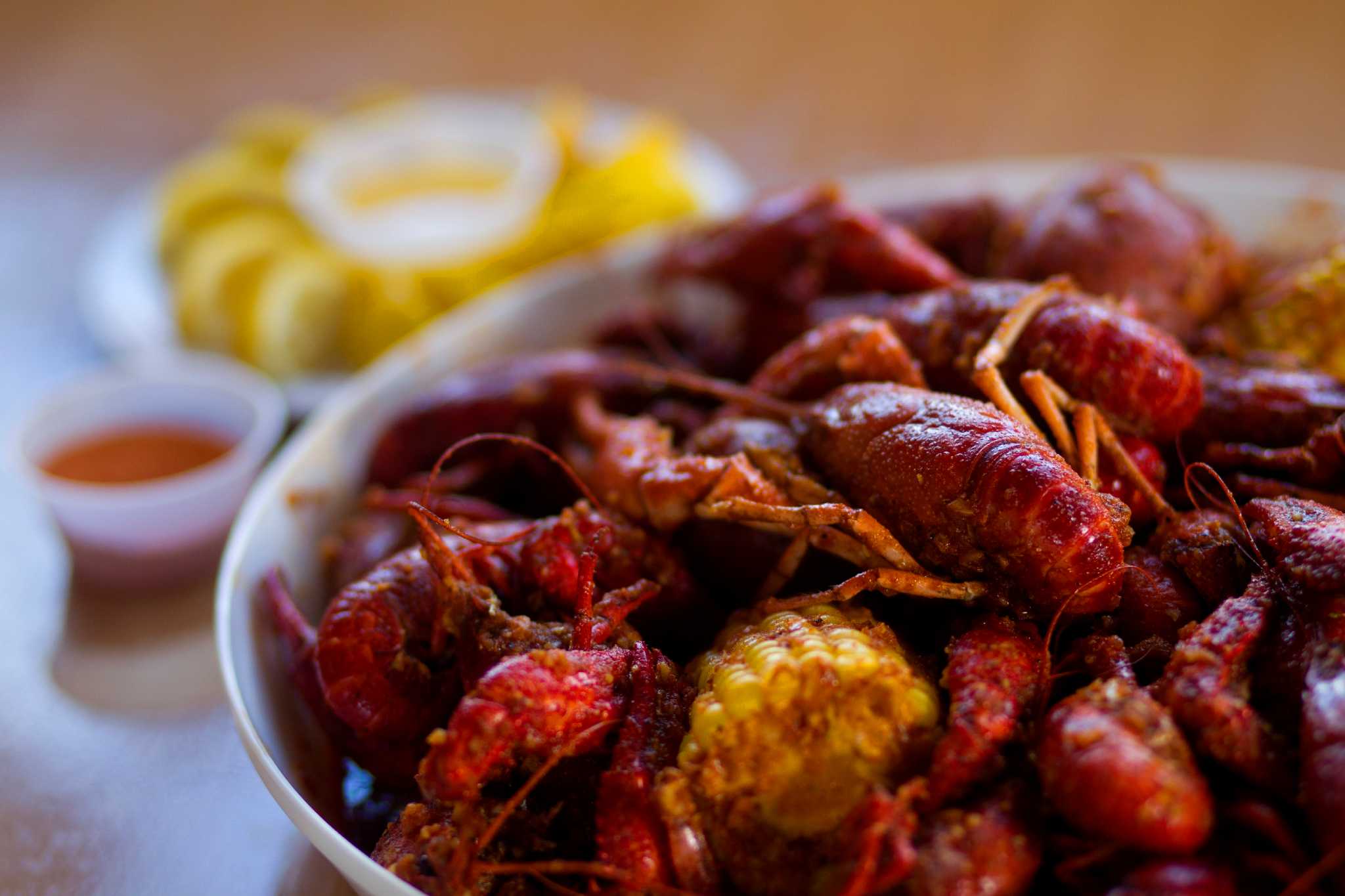 How to eat crawfish