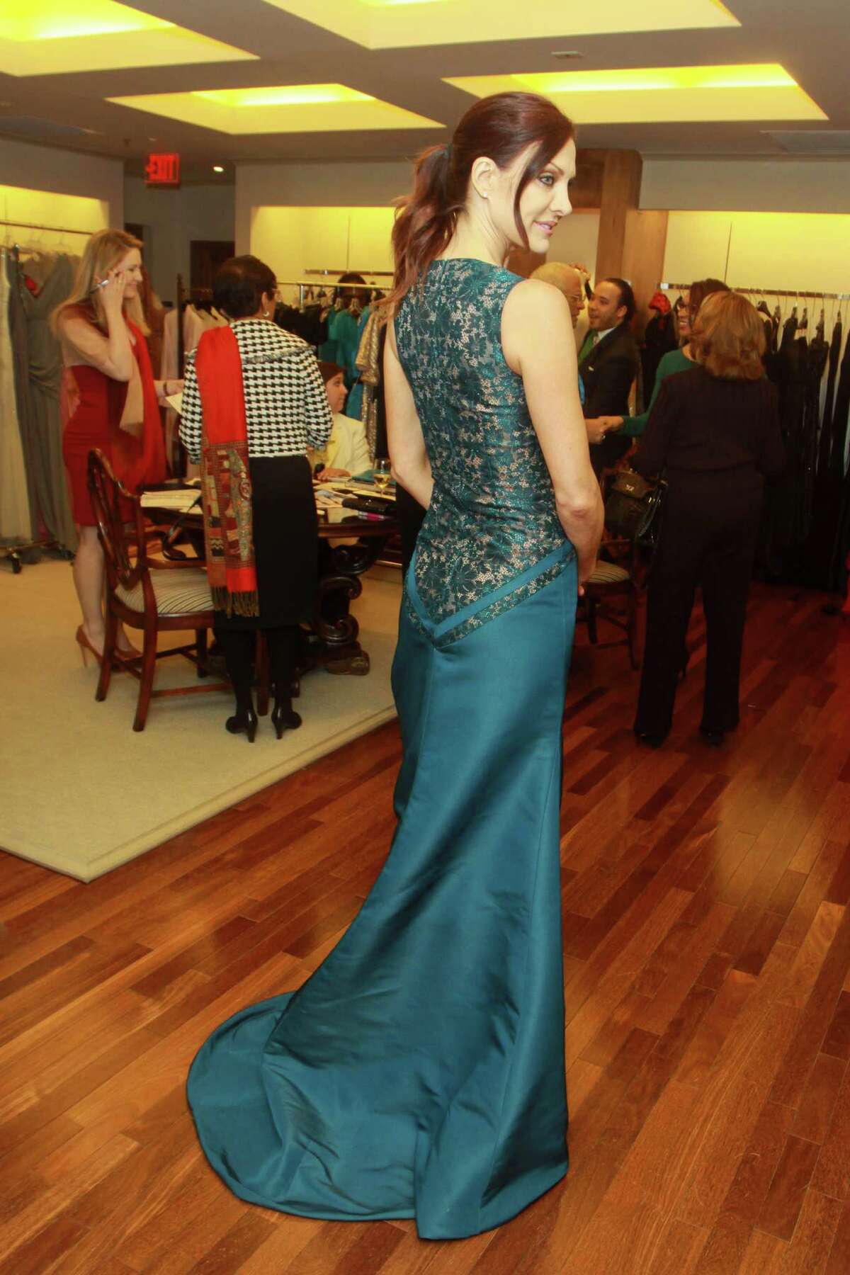 kevan hall gowns