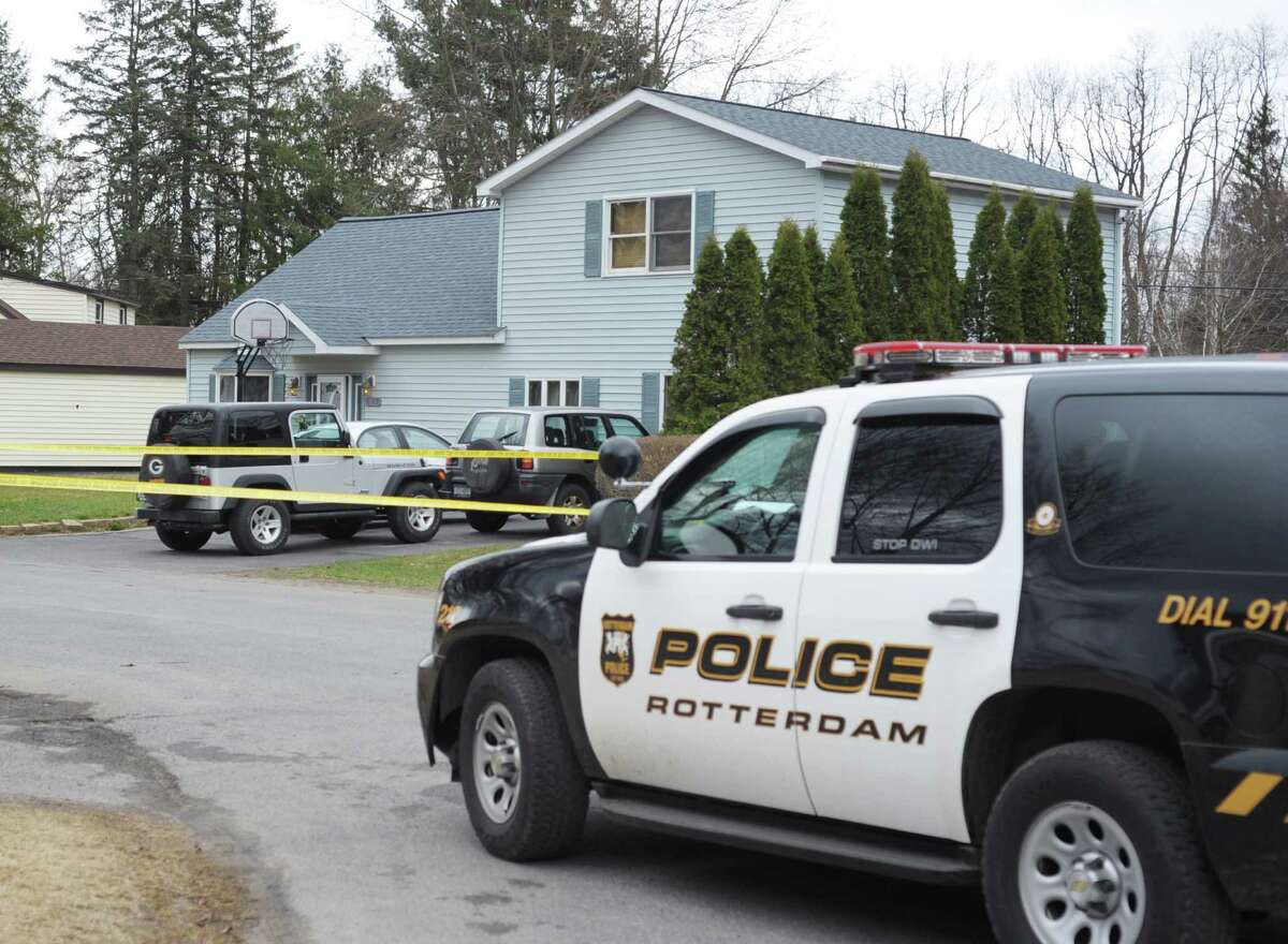 Return to death scene alleged