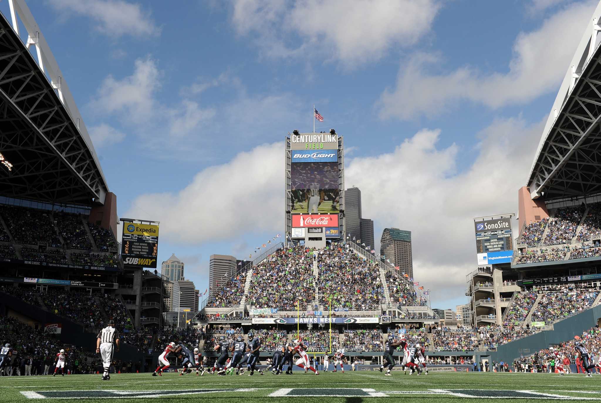 A 360 Degree Look at Parachuting into CenturyLink Field 