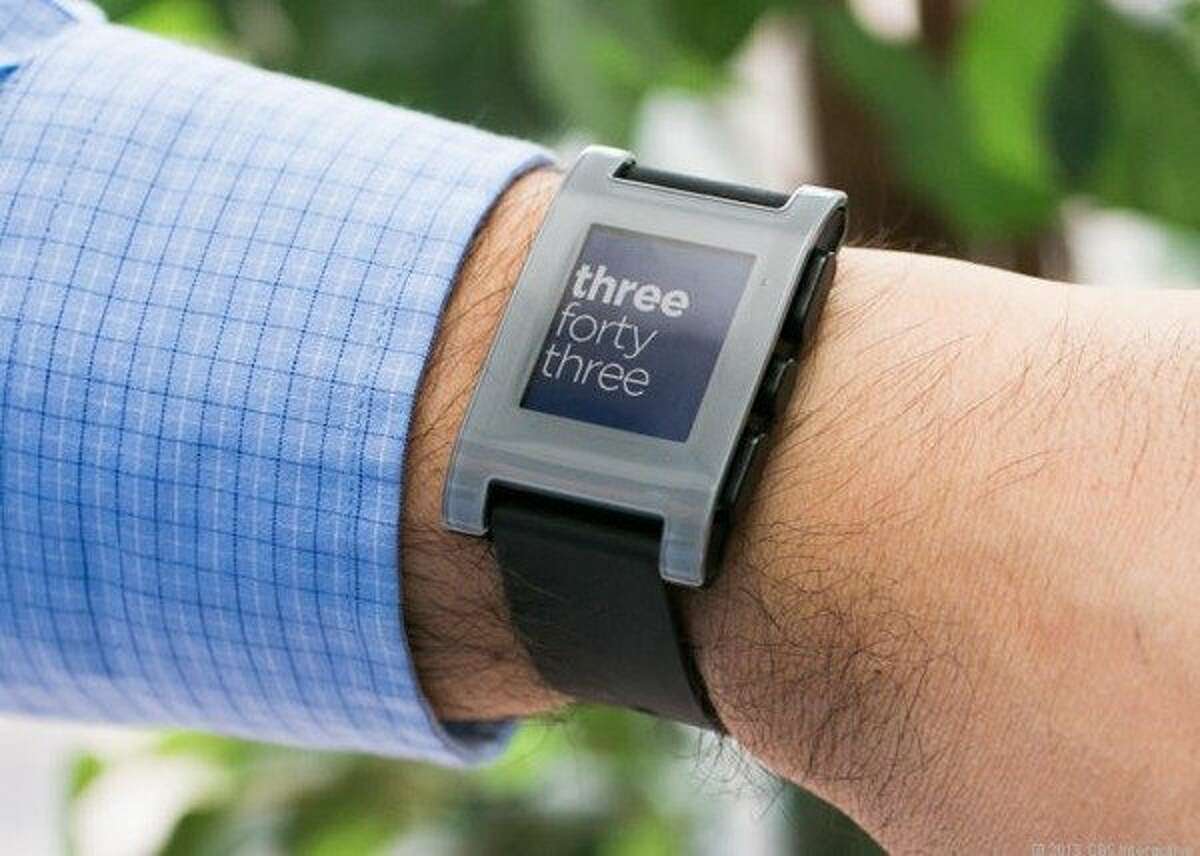 Pebble to sell watches at Best Buy