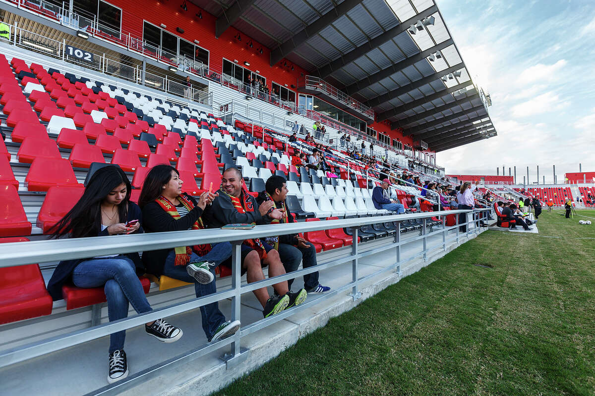 Scorpions fans get ready for the team's intrasquad scrimmage at Toyota Field on Wednesday, April 10, 2013. MARVIN PFEIFFER/ mpfeiffer@express-news.net