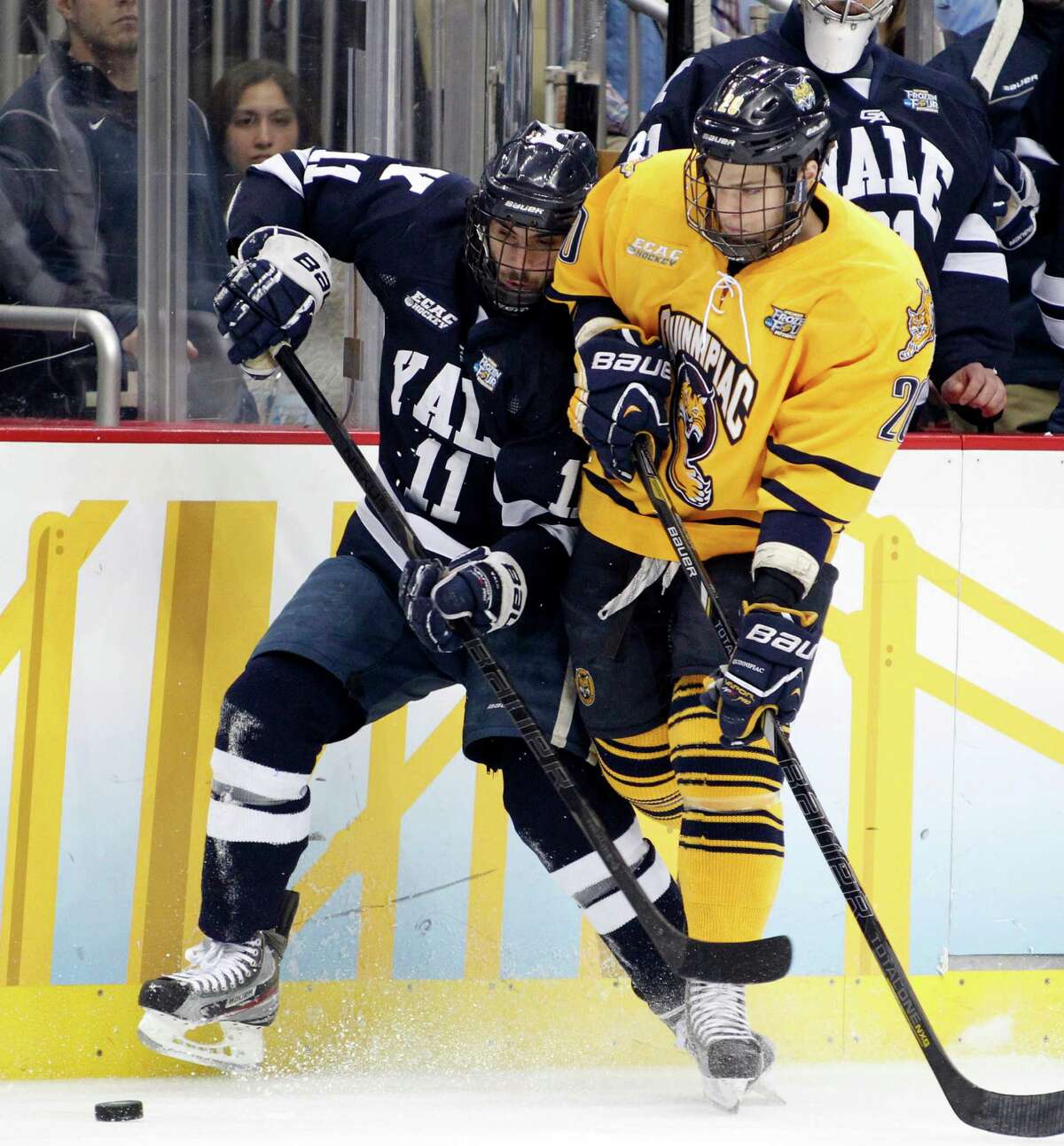 Yale wins national hockey championship