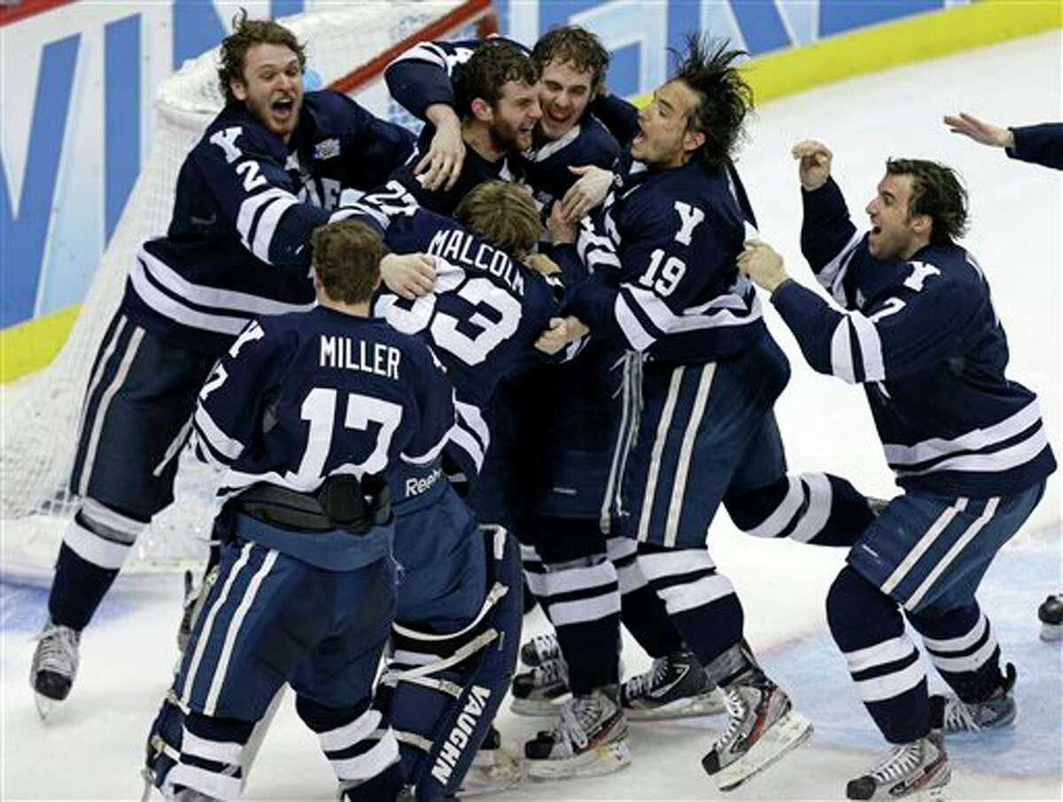 Yale wins national hockey championship