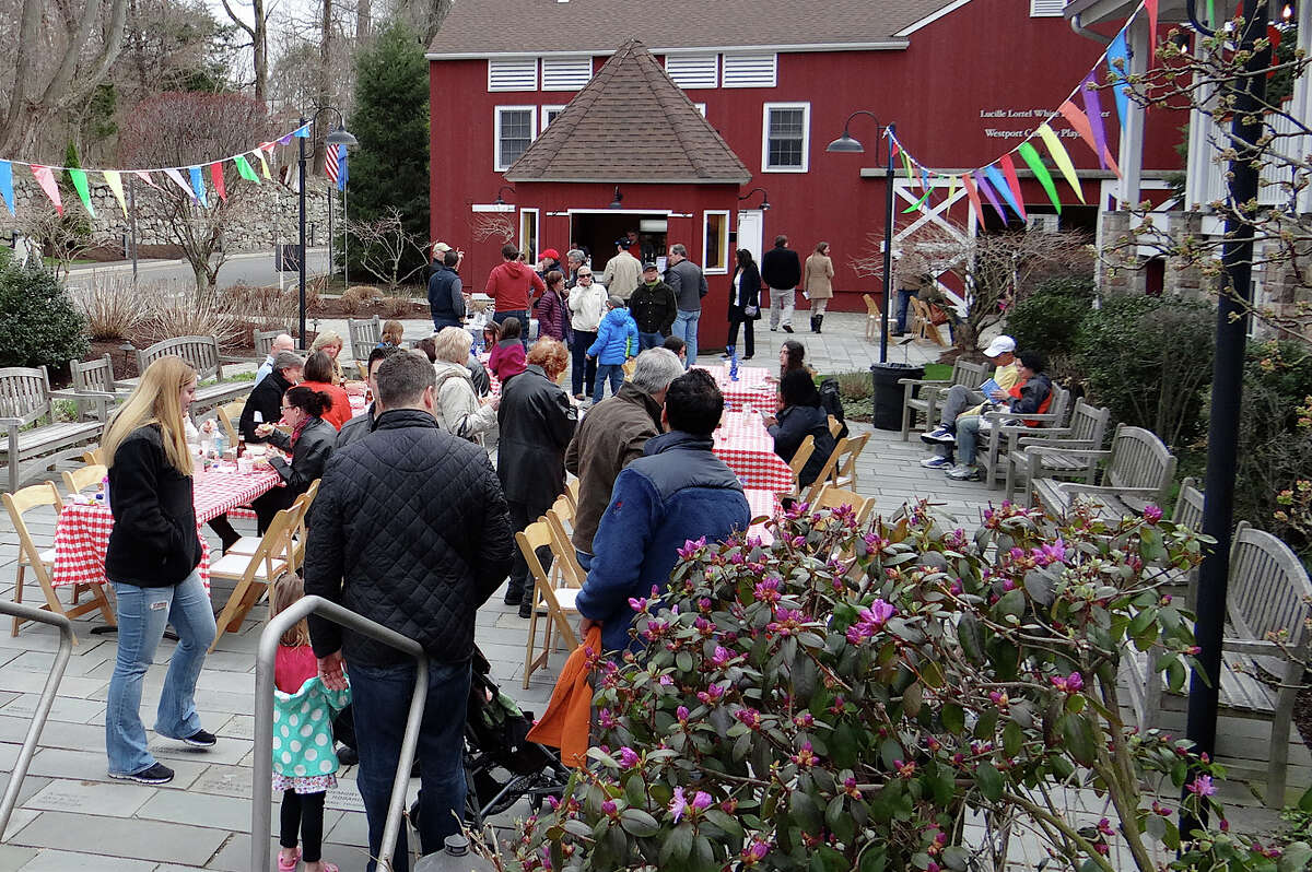 Westport Country Playhouse hosts festive peek behind stage door