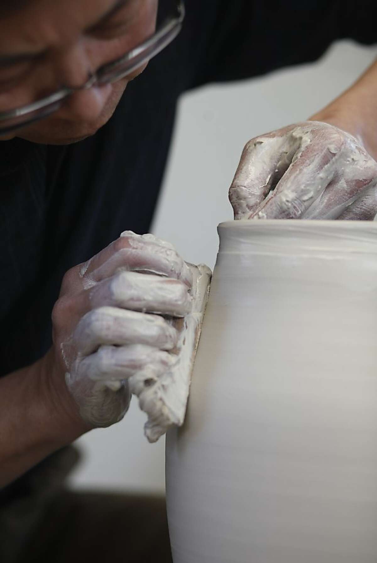 HsinChuen Lin's online ceramics lessons