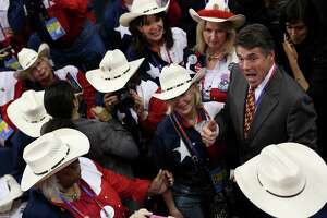 Perry will announce his future plans at Holt Cat in S.A.
