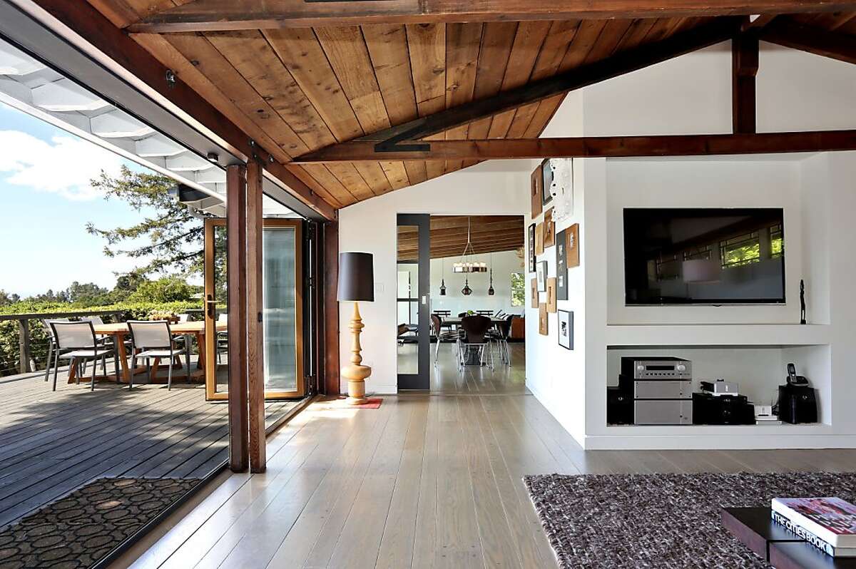 Former Oakland hunting lodge remodeled into luxurious home