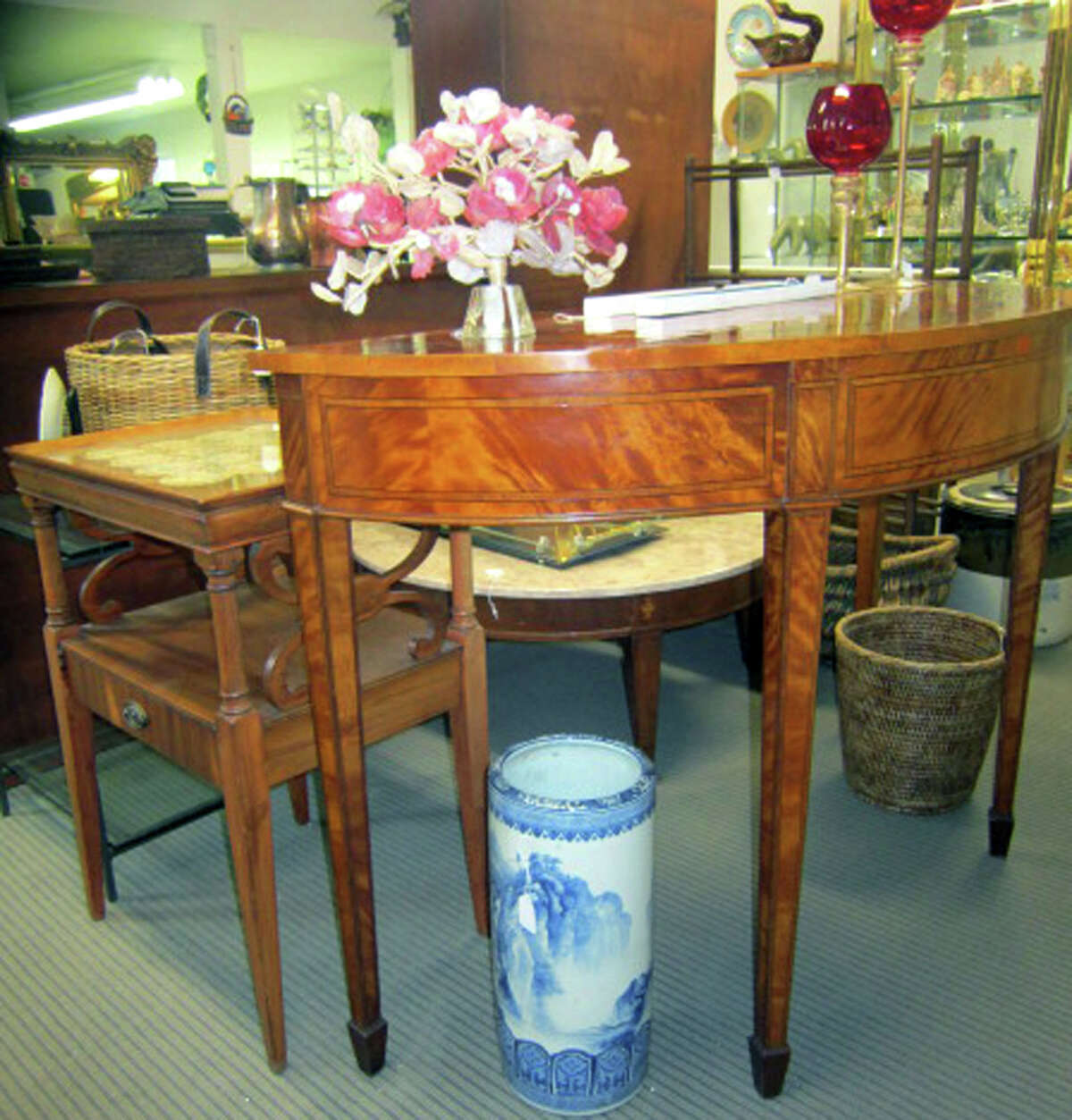 Litchfield County Pickers offers choice sales