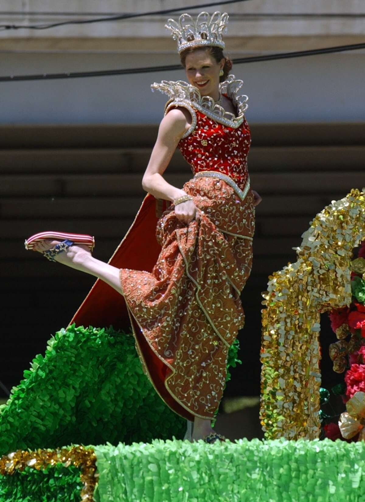 The ultimate Fiesta San Antonio guide for veterans and beginners