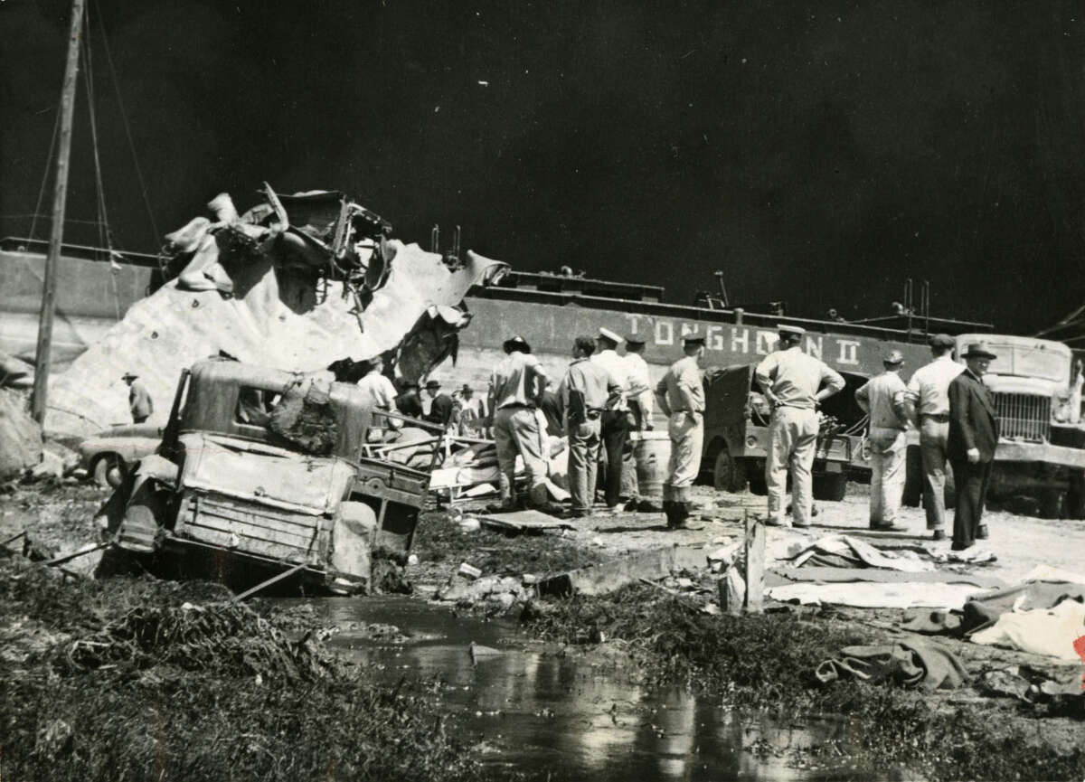 See Historic Rare Footage Of The Aftermath Of The Deadly 1947 Explosion In Texas City 7796