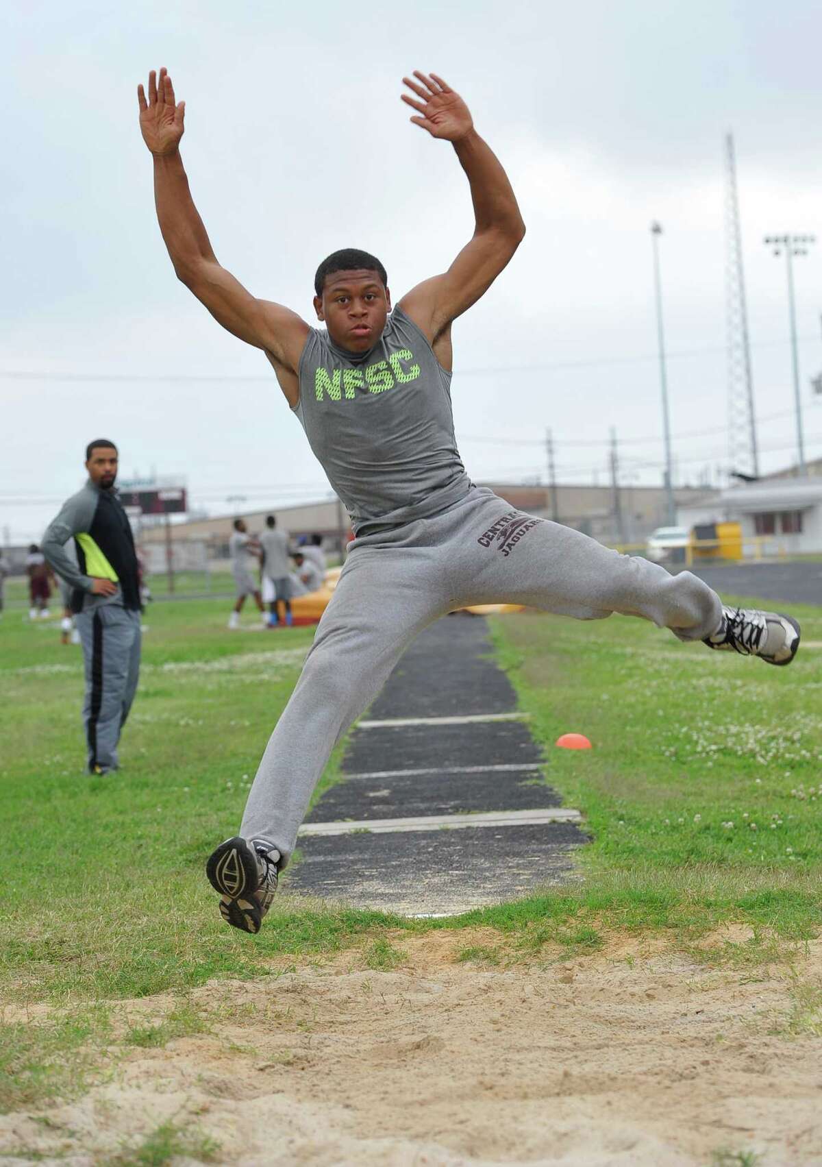 Triple jumpers bring varying styles, strengths to event
