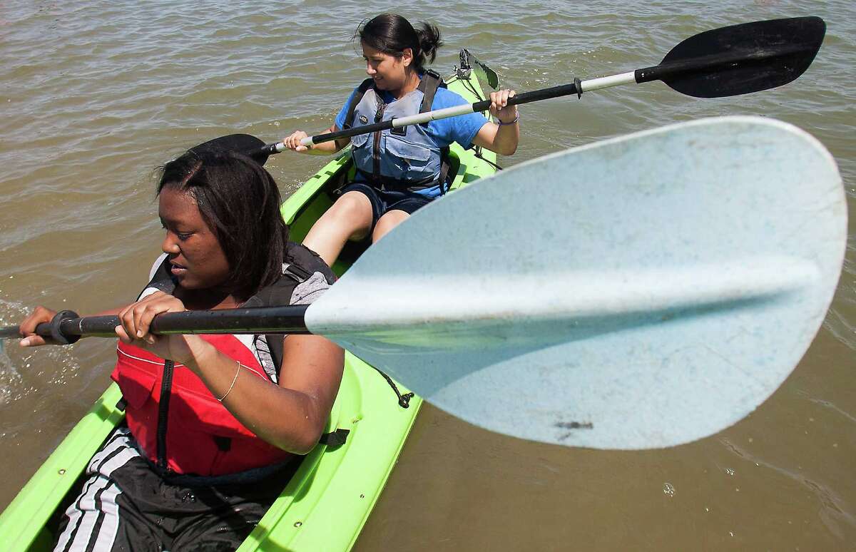 Kayak tour introduces teenagers to Galveston marshes