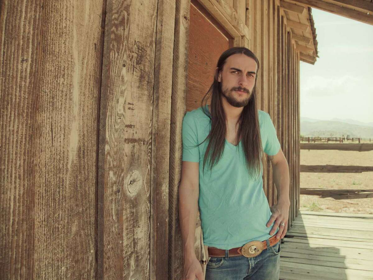 Robert Ellis embraces opportunity to grow