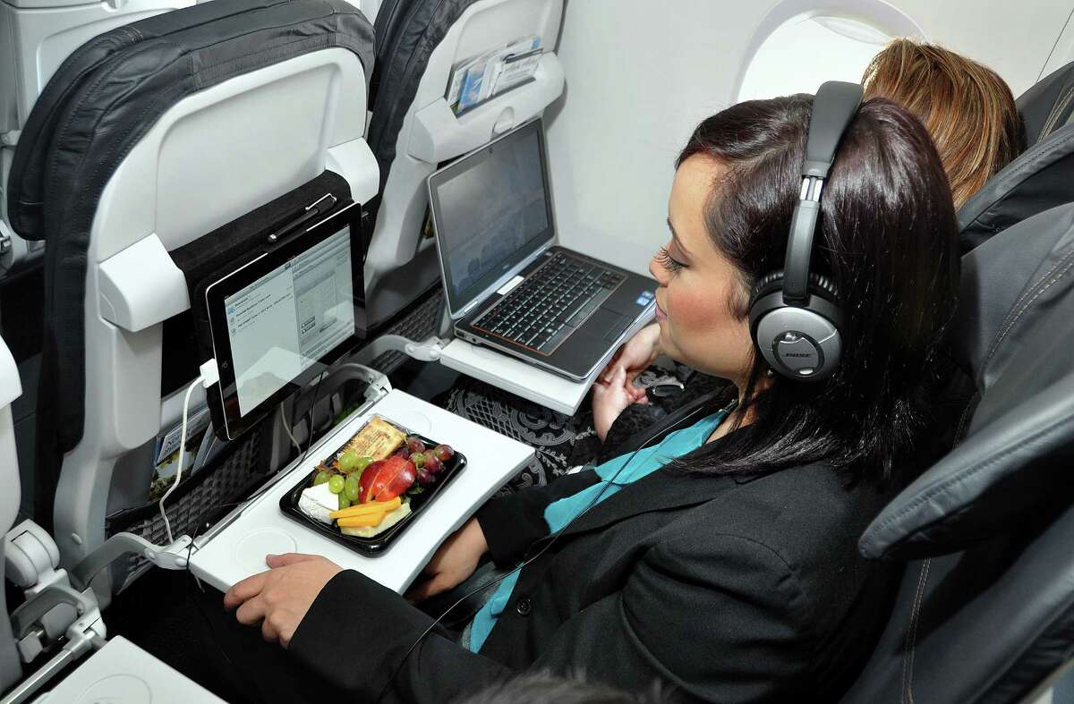 Alaska Airlines adding power to every seat, more seats