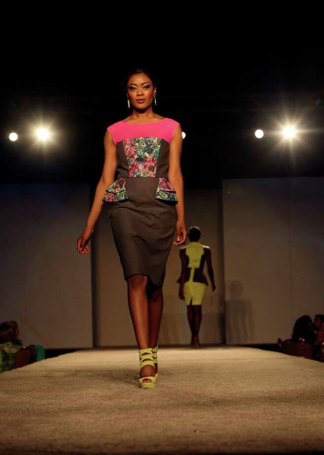 Fiesta Cutting Edge Fashion Show mySA
