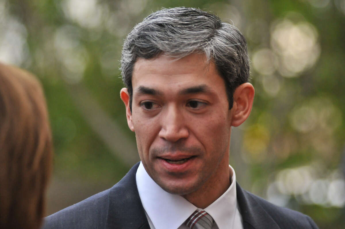 Ron Nirenberg has the experience and background to serve dynamic District 8.