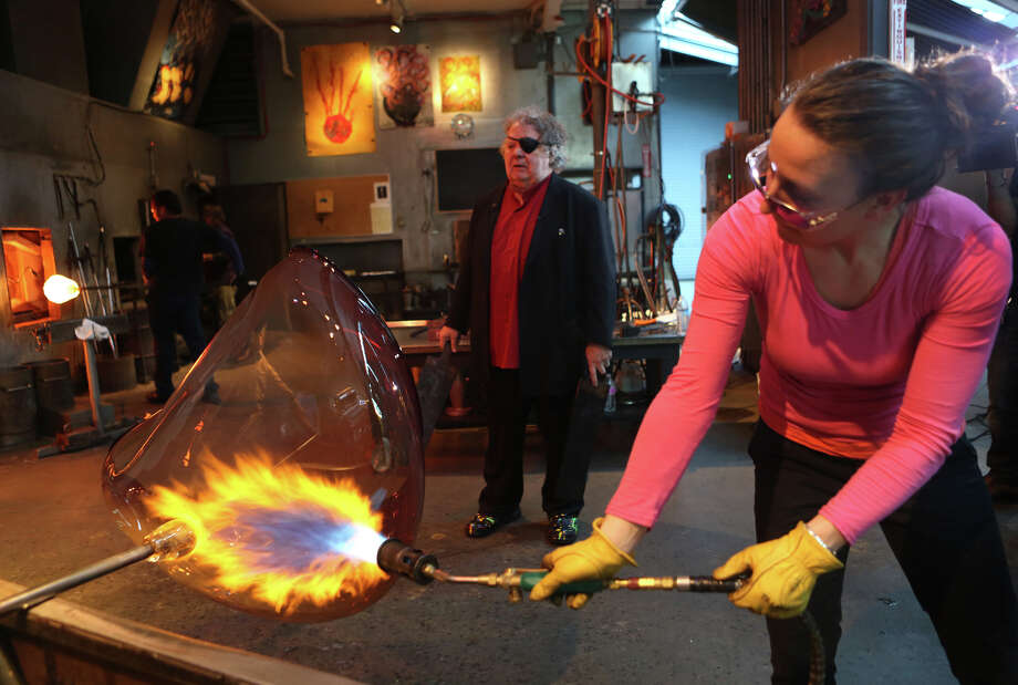 Dale Chihuly Works On Newest Installation Seattlepicom - 