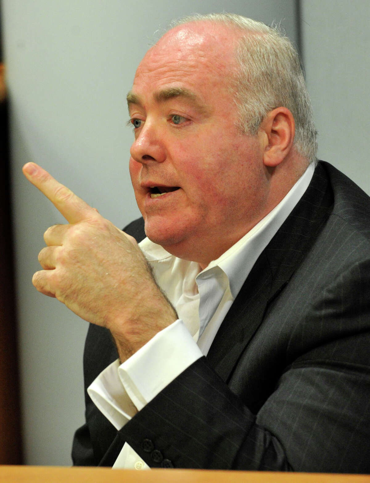 Michael Skakel renounces Kennedys