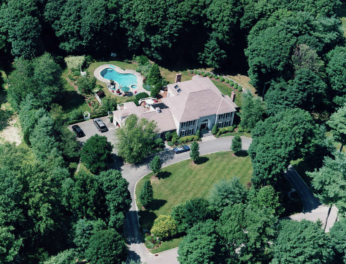 On the market Colonial on Golden Pond Lane makes stylish waves