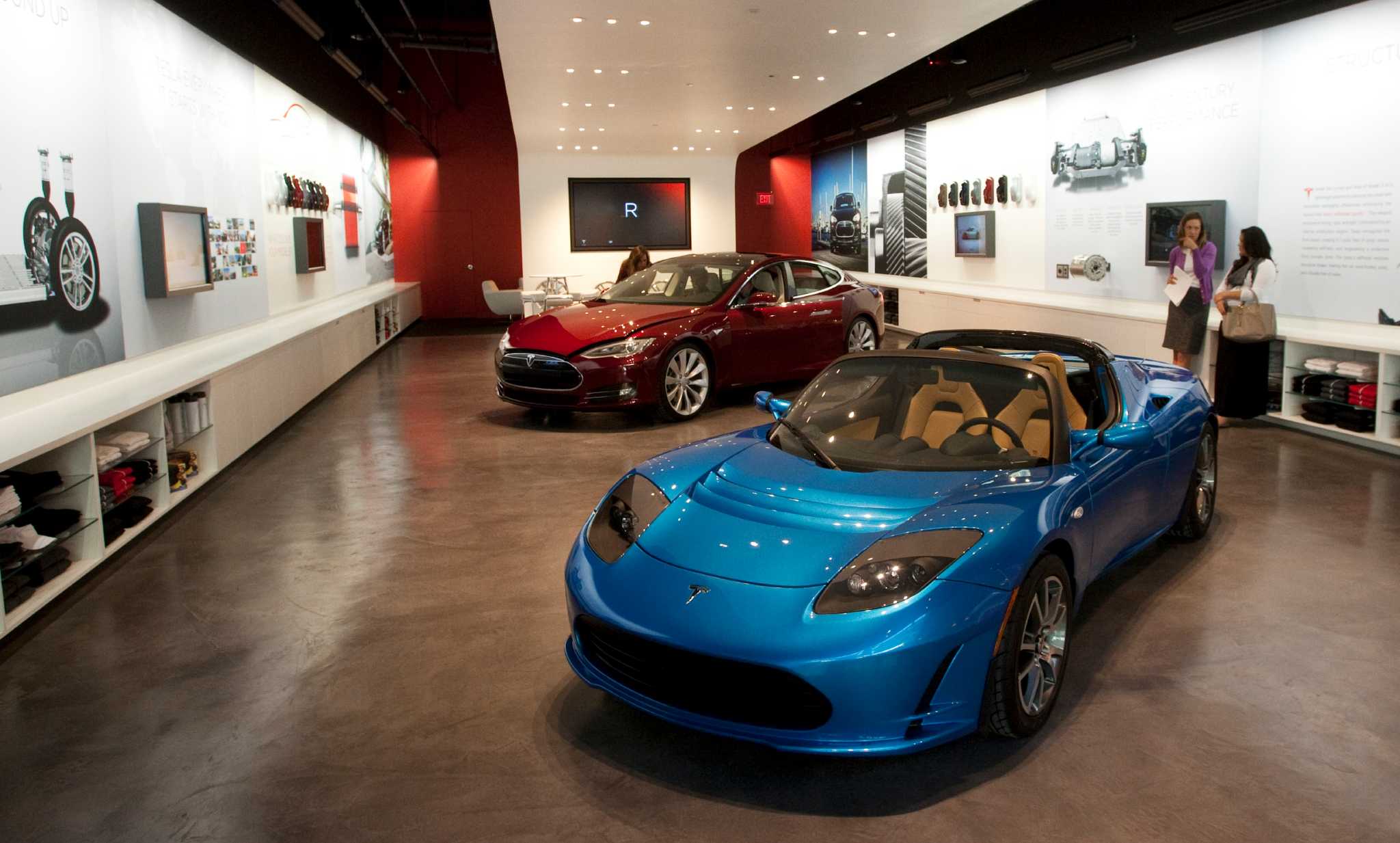 Future of Tesla's Houston-area showrooms unclear as automaker transitions to online ...