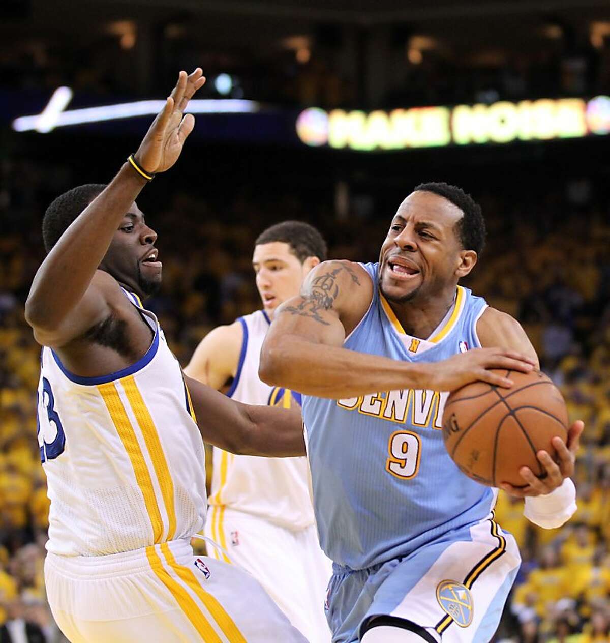 Curry, Bogut lead Warriors over Nuggets