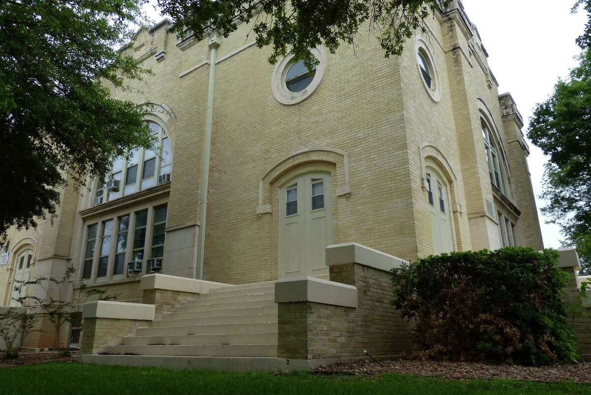 The Prospect Hill Missionary Baptist Church, now an apartment complex, is located on the West Side. It is the only remaining example of a church built in Beaux Arts style in the city, according to the Texas Historical Commission.