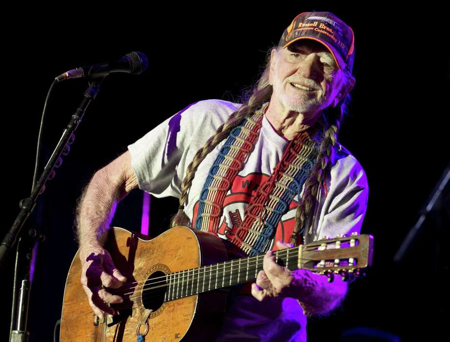 Willie Nelson Getting An Unusual Honor Beaumont Enterprise