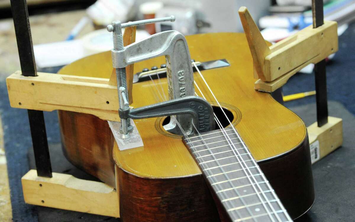 Best guitar tuner image