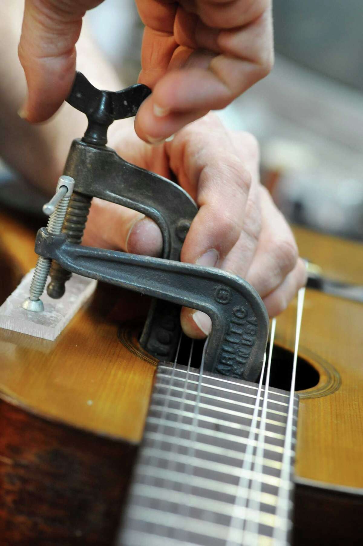 Guitar tuner thesis 06 image