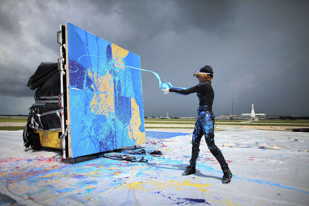 Artist uses jet engine to paint