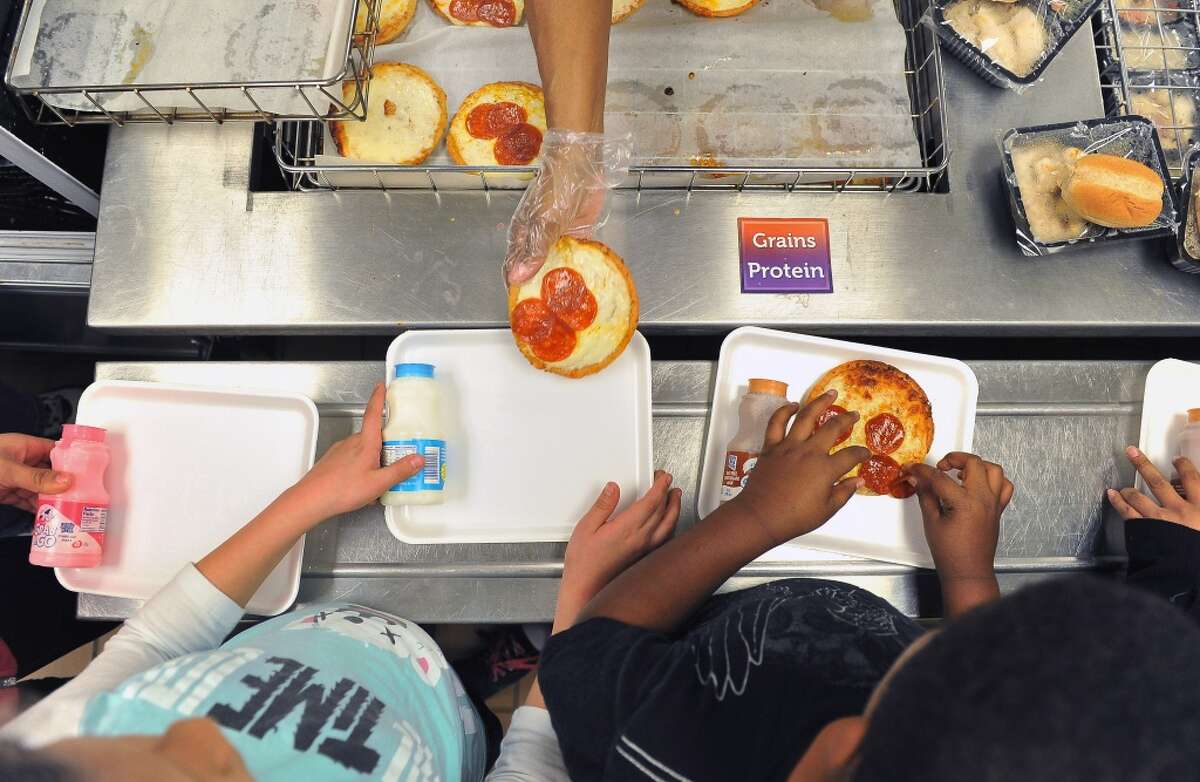 How much did a Houston school lunch cost 40 years ago?