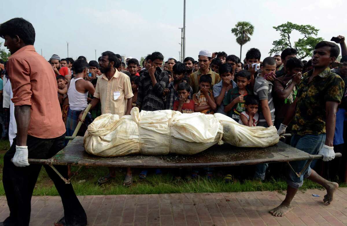 Bangladesh Building Collapse Victims Buried