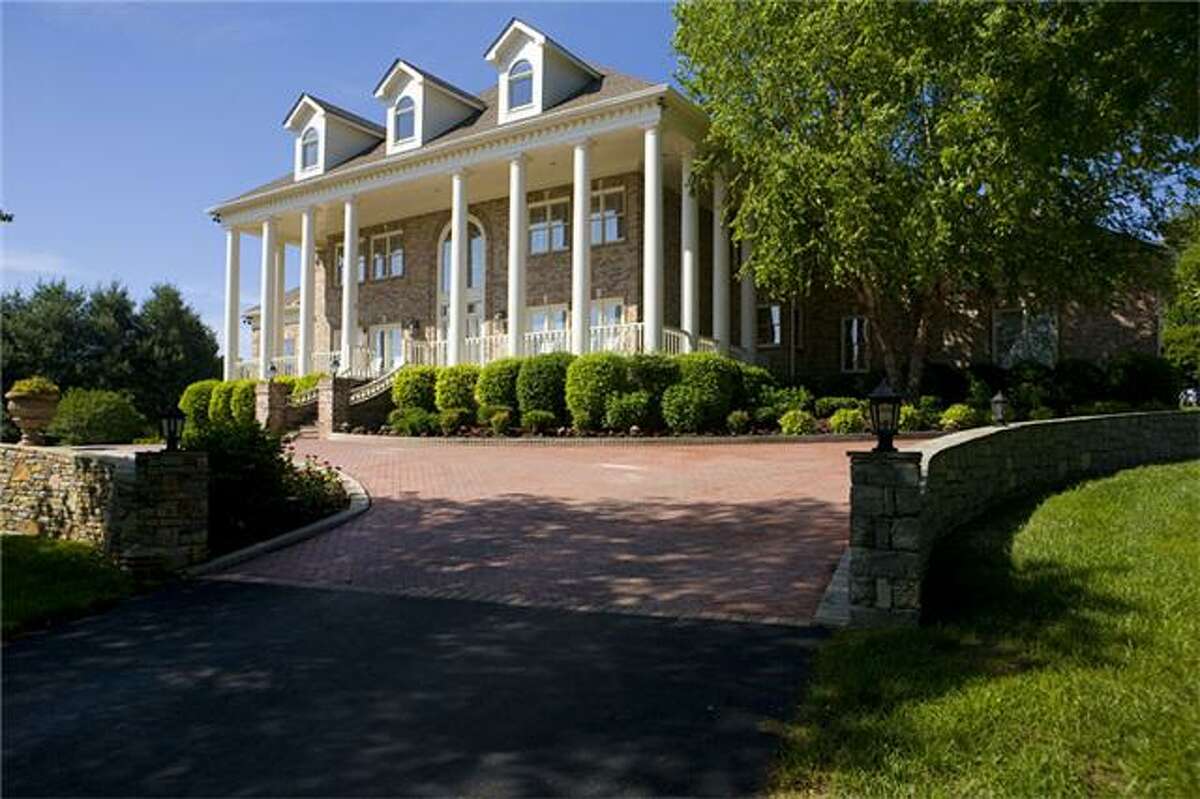 This is the inside of George Jones estate in Franklin, Tenn. The property is listed for $8 million. The iconic singer recently died at the age of 81.