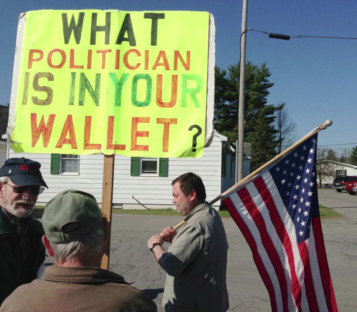 NY SAFE Act protesters rally at arraignment