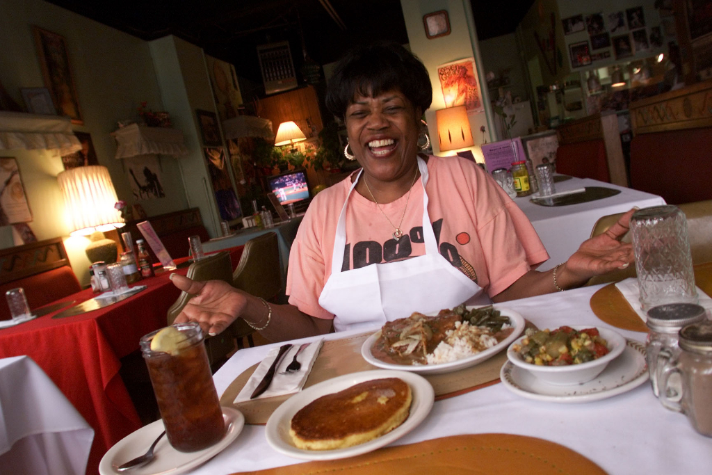 Seattle’s soul food queen cooks again: Ms. Helen may return