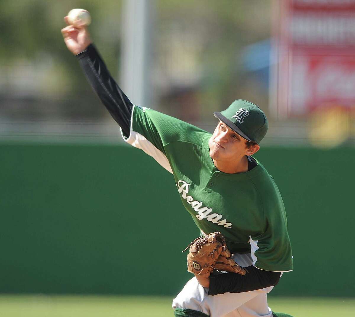 Reagan rallies to top Judson