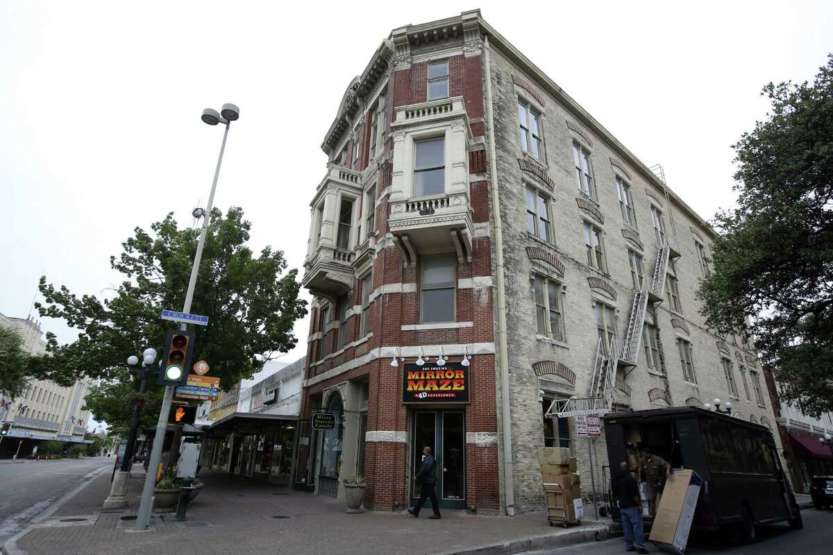 The Reuter Building, 217-219 Alamo Plaza, is the former home to Pizza Hut, and current home to the Mirror Maze. The four-story brick building was designed by architect James Wahrenberger for William Reuter in the early 1890s.