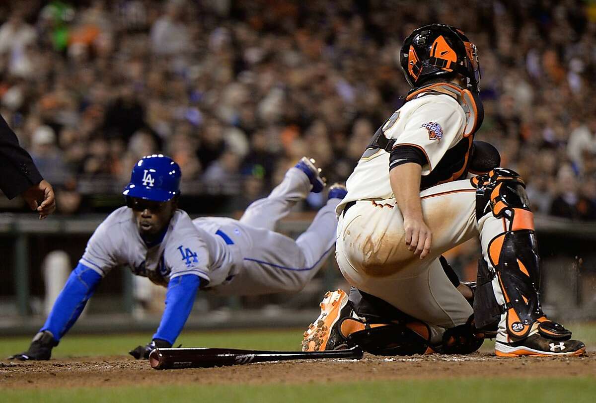Backup Quiroz homers to save Giants' day(02)