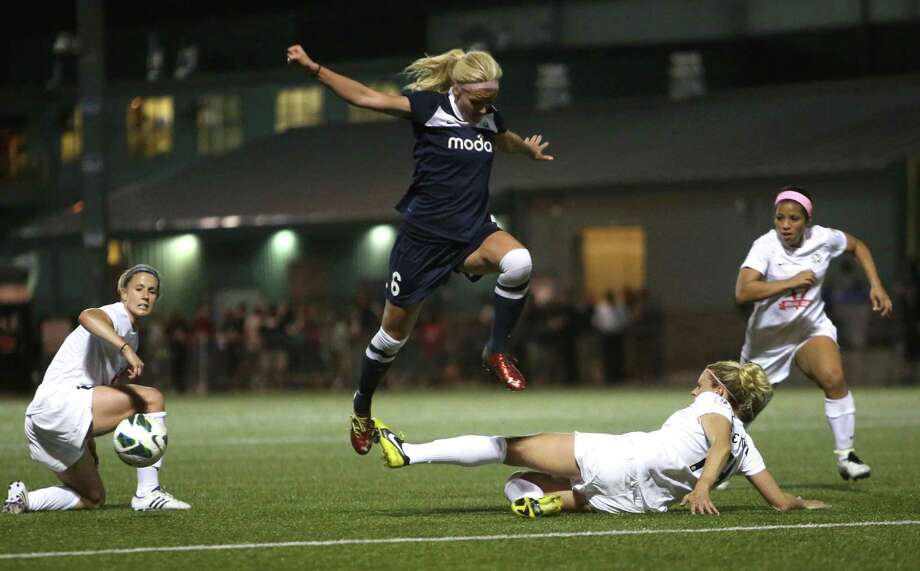 Seattle Reign FC home opener