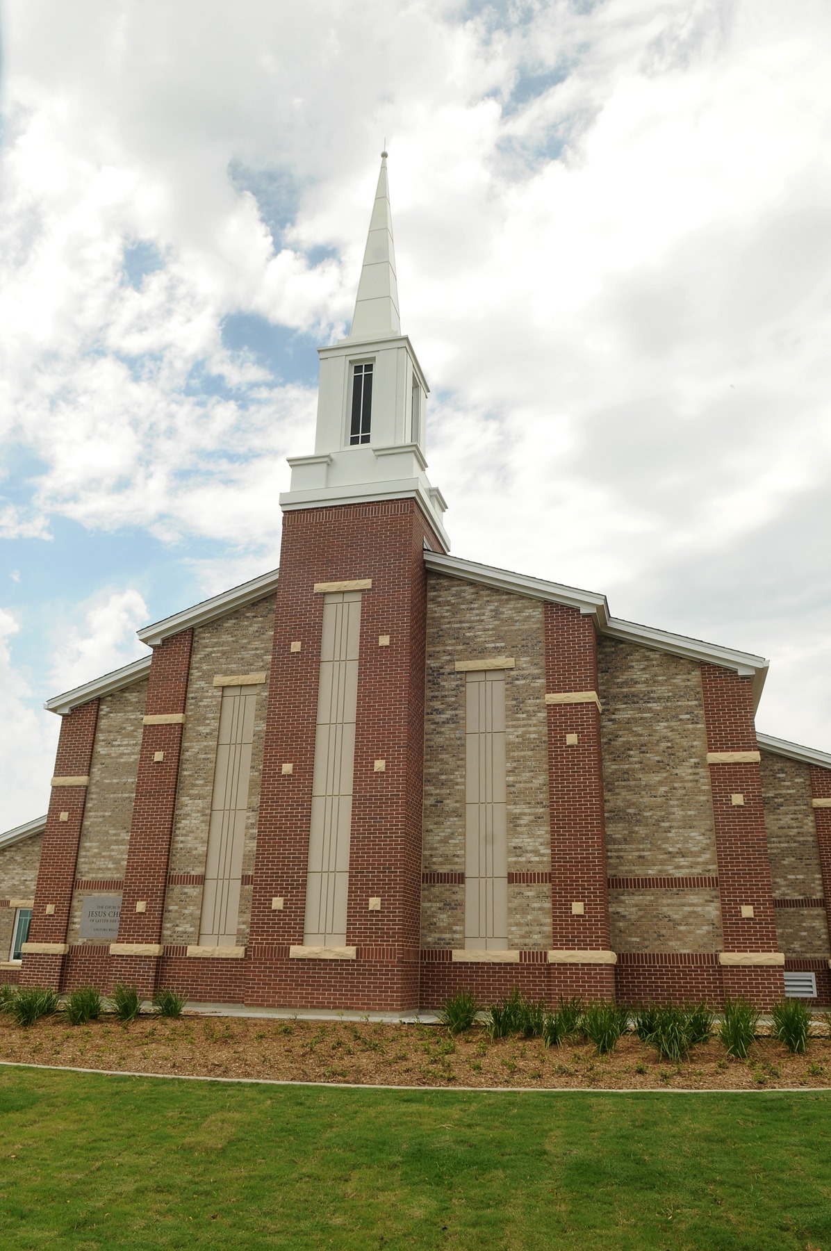 New Mormon chapel opens in Fairfield Place