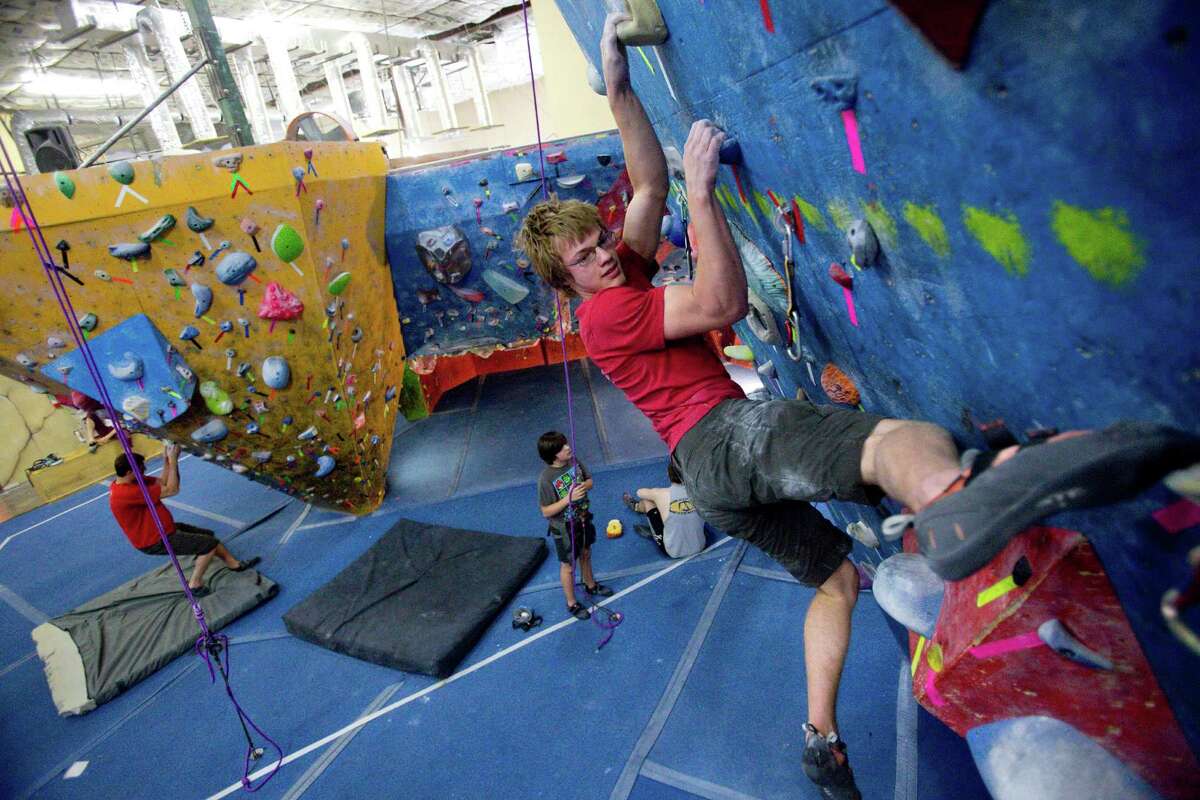 Indoor rockclimbing gyms gaining a foothold in the Houston area