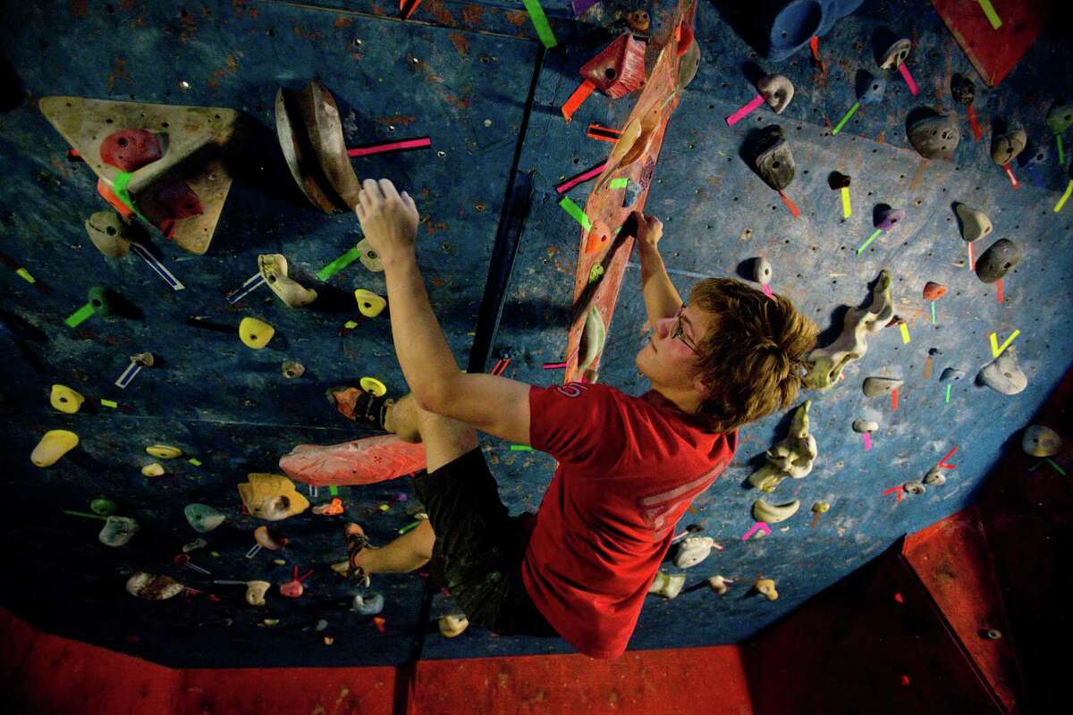 Indoor rockclimbing gyms gaining a foothold in the Houston area