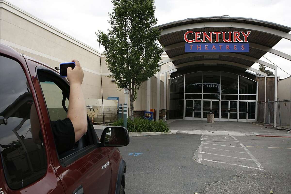 Pleasant Hill's movie dome destroyed