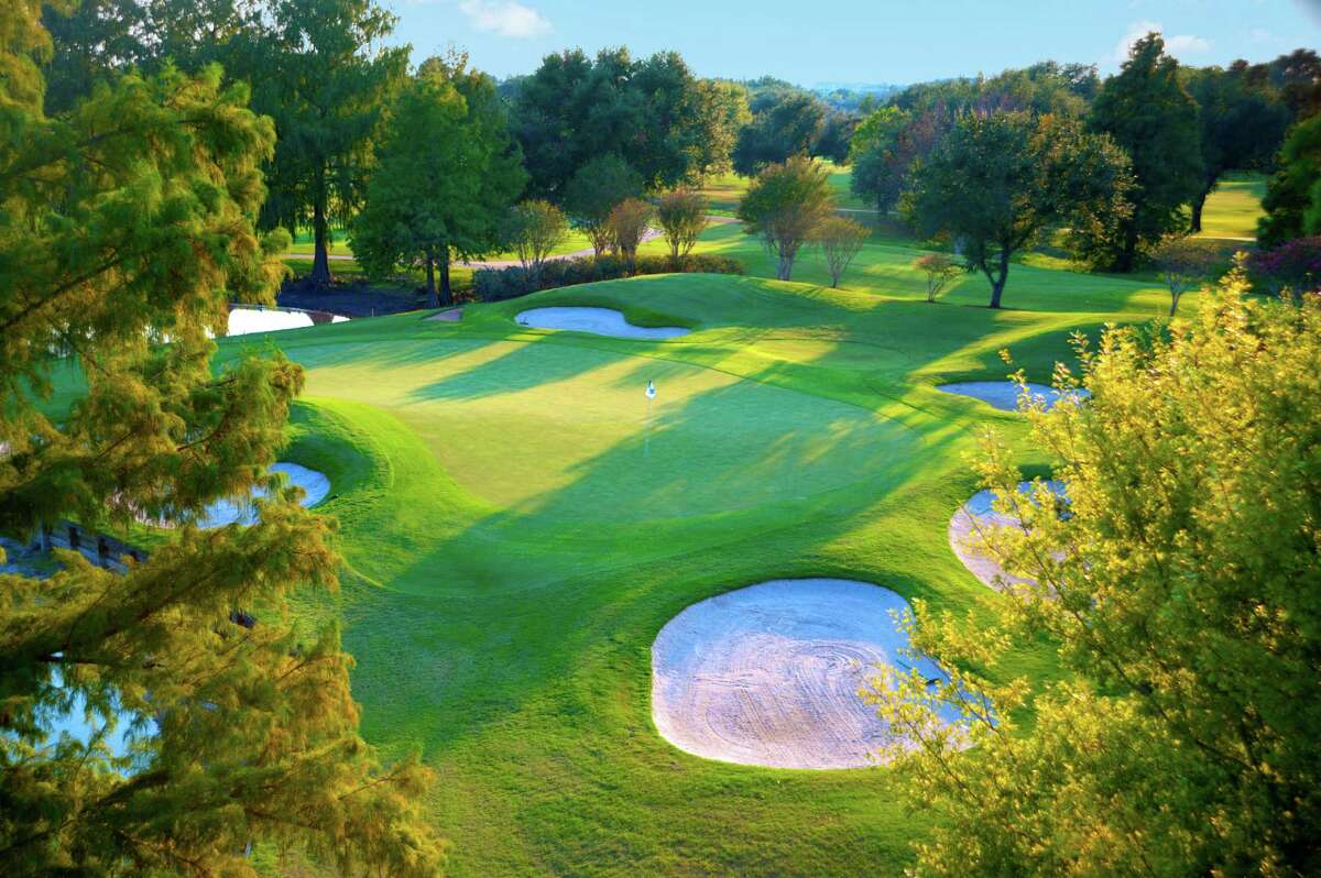 Sugar Creek Country Club to renovate golf course, clubhouse and facilities