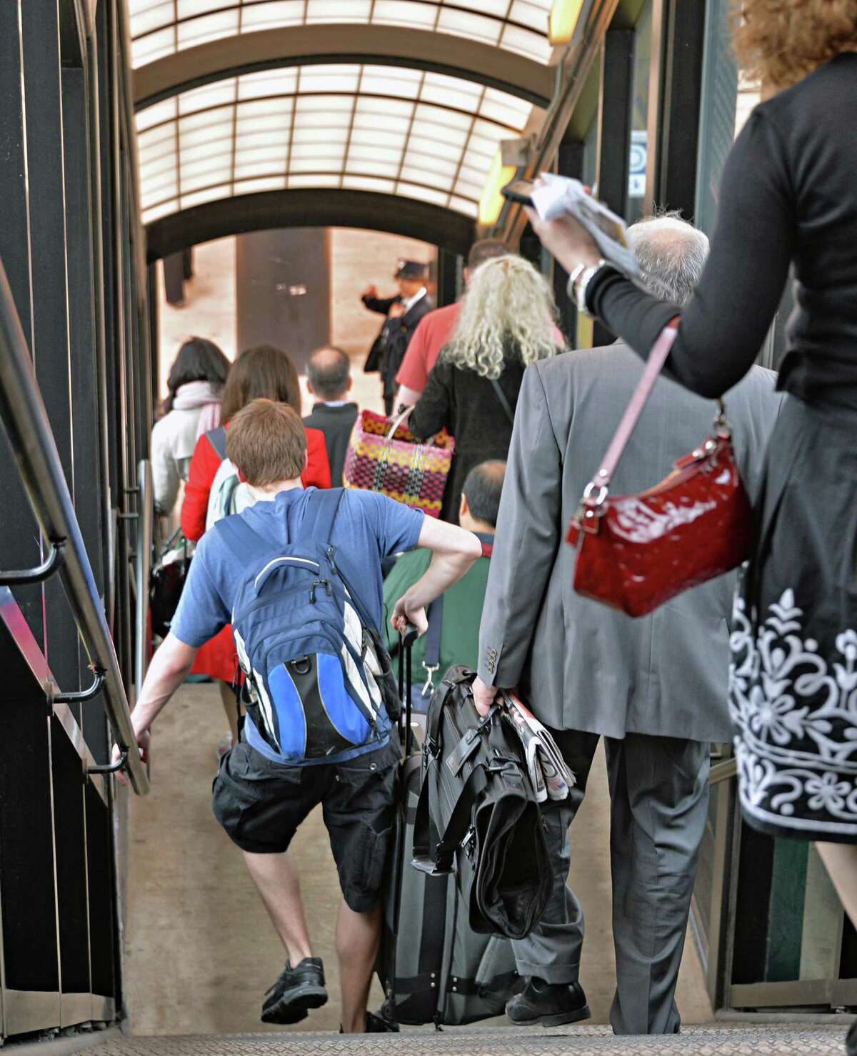 luggage on amtrak