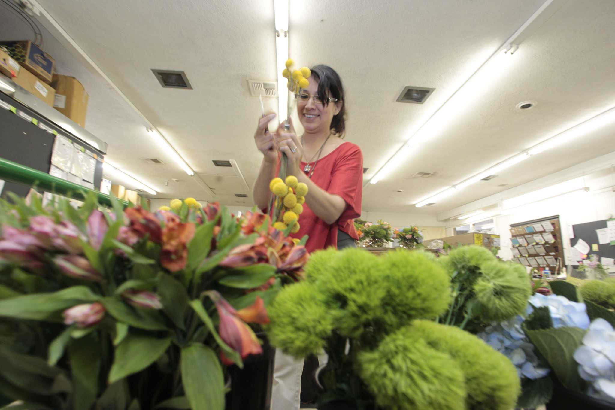 Independent florists find a way to bloom