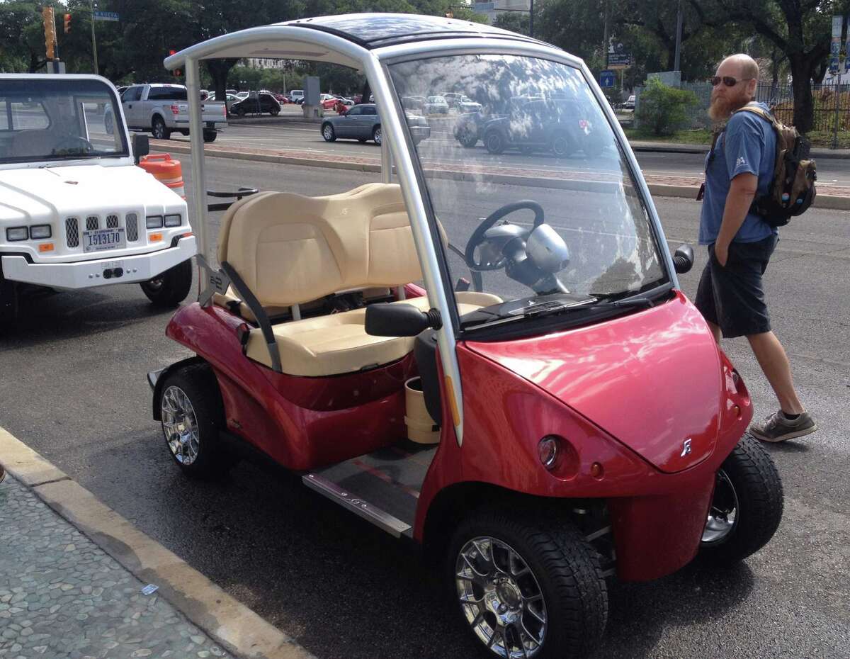 San Antonio seeks to amp up use of tiny electric cars